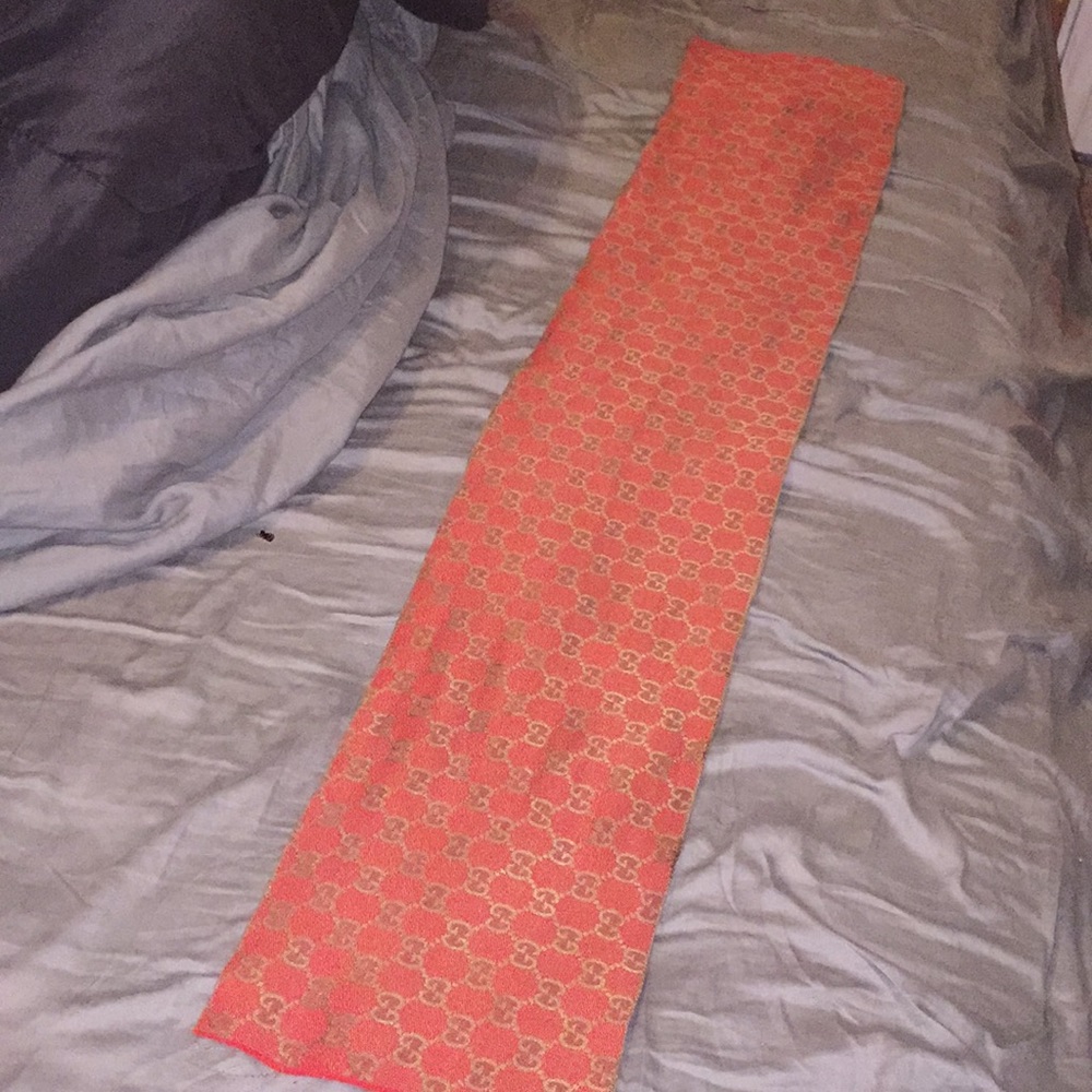 Gucci reverseable scarf❤️